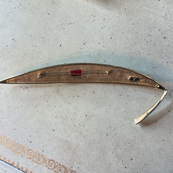Vintage Valentino Brooch - Picture 5 of 7